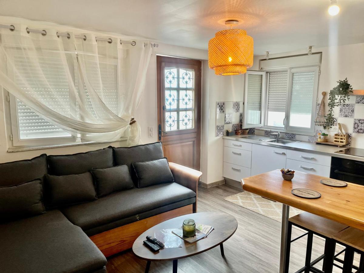 Le Petit Prince , Jolie Maisonnette Terrasse Netflix Parking Prive Jeux De Societe Бур-ен-Брес Екстериор снимка